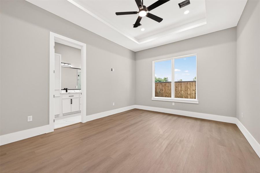 Spacious, unfurnished interior of a new home in , Houston (Image 19).