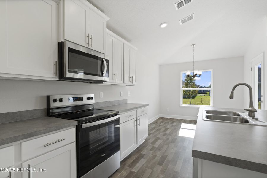 Furnished interior view inside a new home in Summerglen, Jacksonville (Image 8).