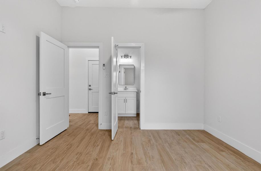 1067-3rd Bedroom Upstairs with ensuite Bath