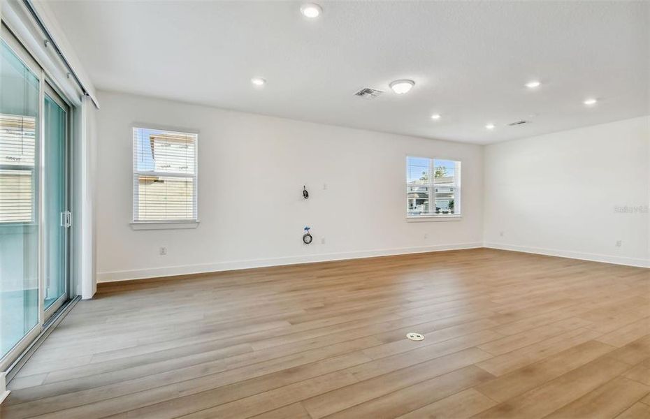 Spacious, unfurnished interior of a new home in Spencer Glen, Riverview (Image 15). Spacious, unfurnished interior of a new home in Spencer Glen, Riverview (Image 15).