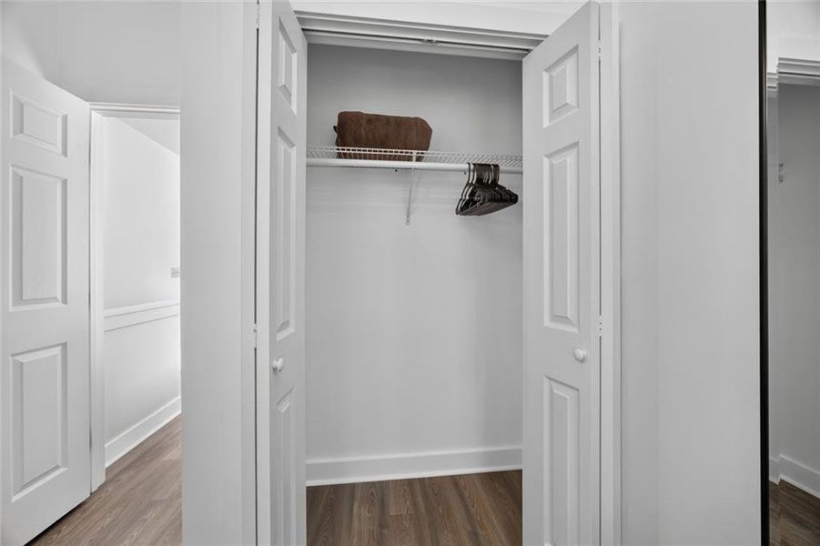 Spacious, unfurnished interior of a new home in , Union City (Image 18).