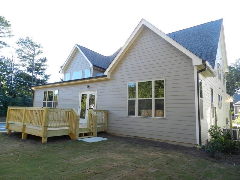 Representative exterior details of a home built from the The Dayton by Bamford and Company in Rowland Springs, Cartersville (Image 3).