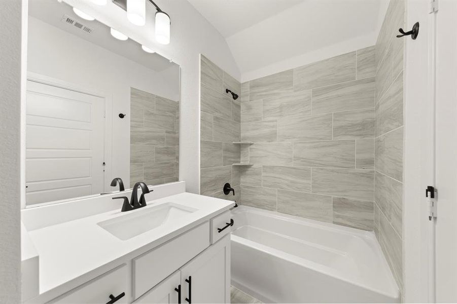 23. 5412 Sundarean - 4TH Bath