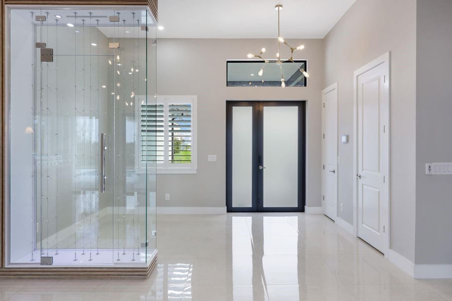 Spacious, unfurnished interior of a new home in , Cape Coral (Image 25).