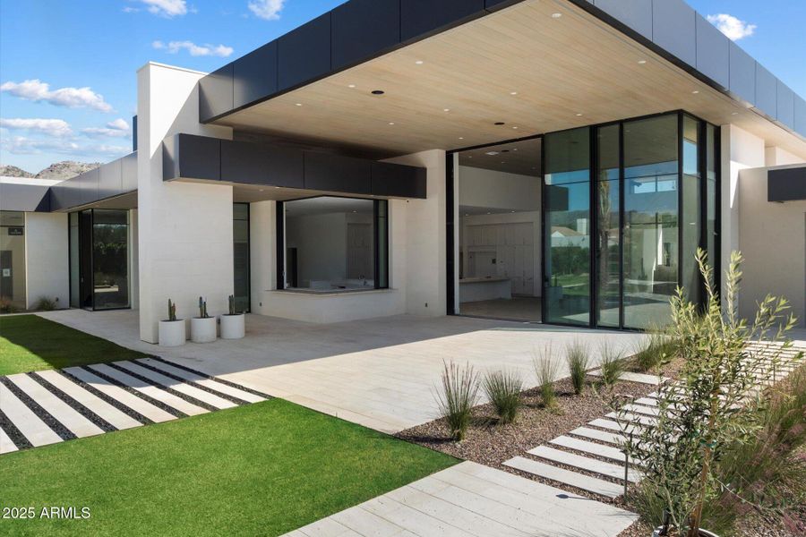 Large COvered Patios Large COvered Patios