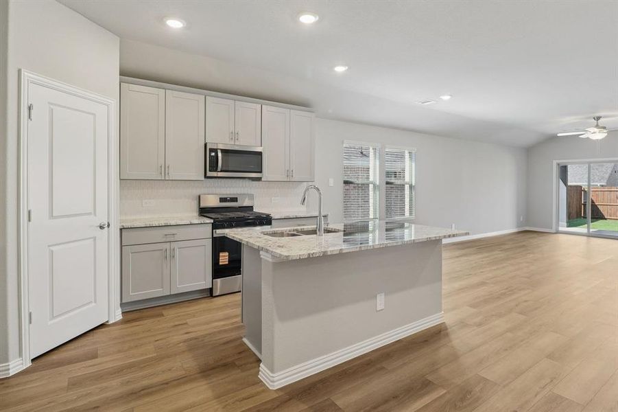 Photo is not of the actual home, but is an inspirational photo of builder’s model home and may depict options, furnishings, and/or decorator features that are not included. Photo is not of the actual home, but is an inspirational photo of builder’s model home and may depict options, furnishings, and/or decorator features that are not included.