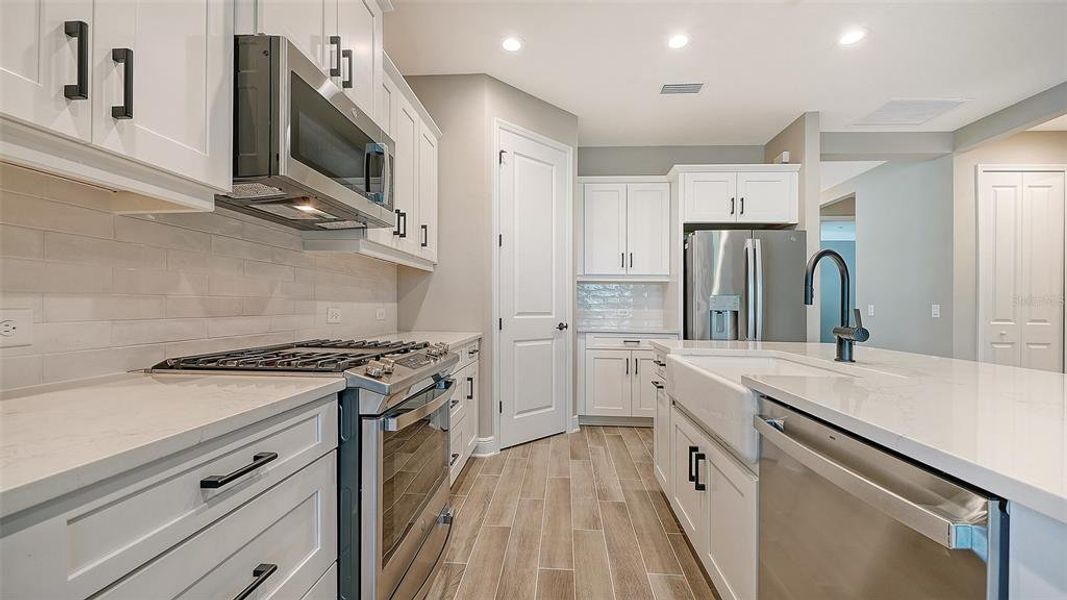 Furnished interior view inside a new home in , Venice (Image 9).