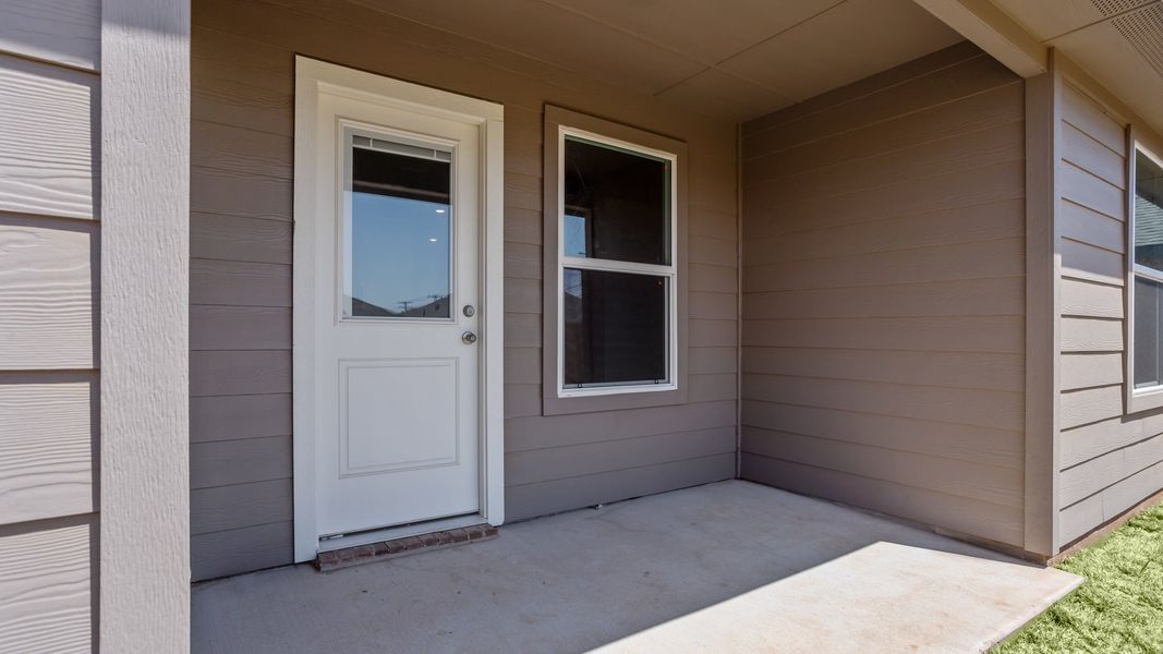 Representative exterior details of a home built from the DENTON by D.R. Horton in Faculty Row, Abilene (Image 4).
