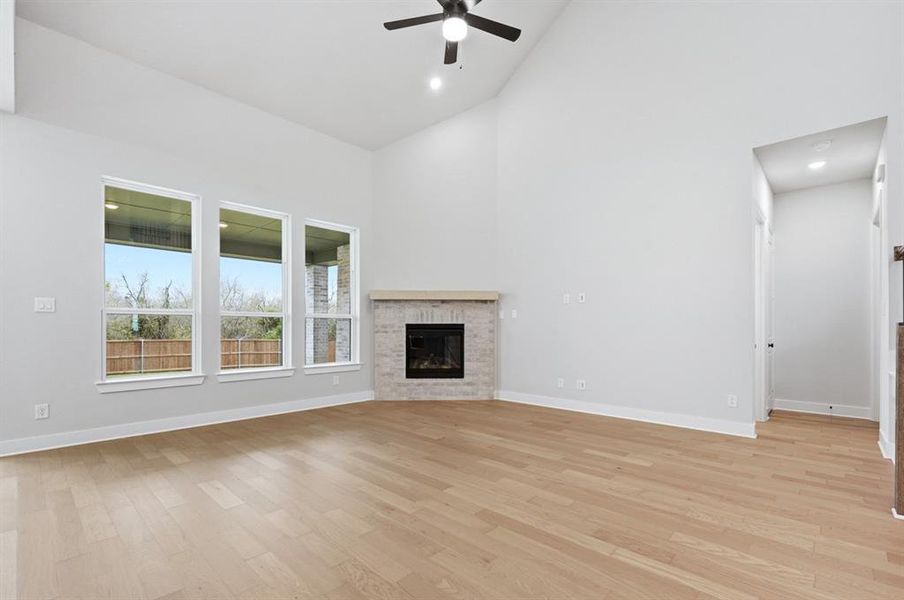 Spacious, unfurnished interior of a new home in Sonoma Verde: 70ft. lots, McLendon-Chisholm (Image 14).