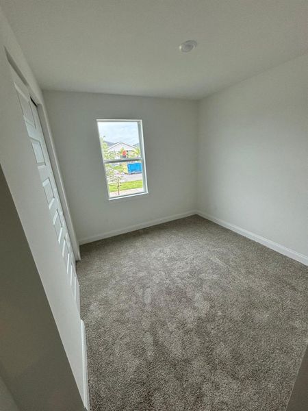 Spacious, unfurnished interior of a new home in Azalea, Port St. Lucie (Image 12).