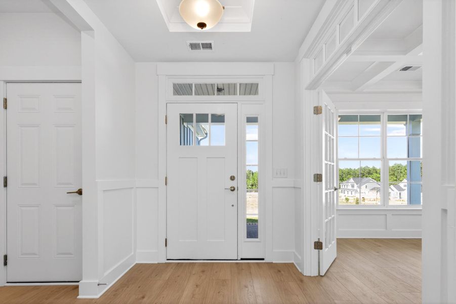 Spacious, unfurnished interior of a new home in Hancock Farms, Aiken (Image 10).