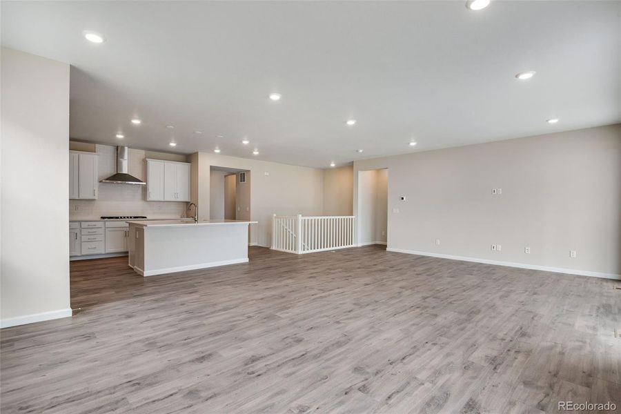 Spacious, unfurnished interior of a new home in Ensemble at The Aurora Highlands, Aurora (Image 30).