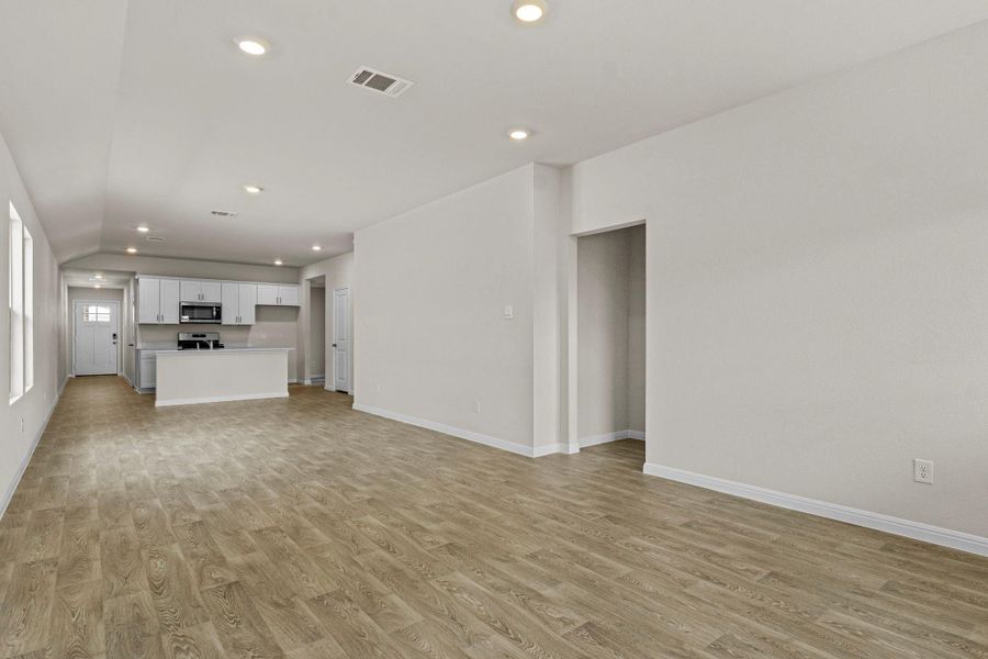 Spacious, unfurnished interior of a new home in Whisper South, San Marcos (Image 33).