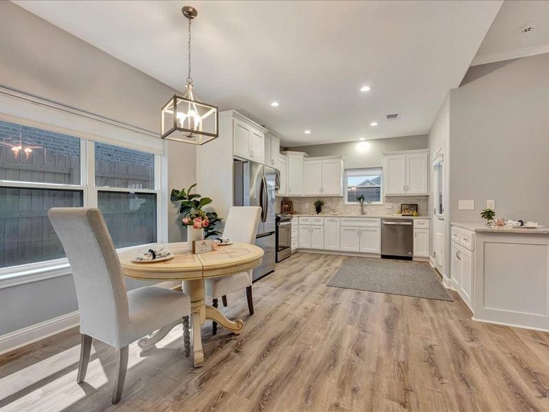 Furnished interior view inside a new home in , Lufkin (Image 10).