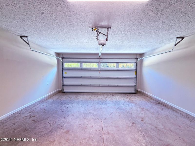 Spacious, unfurnished interior of a new home in , Jacksonville (Image 73). Spacious, unfurnished interior of a new home in , Jacksonville (Image 73).