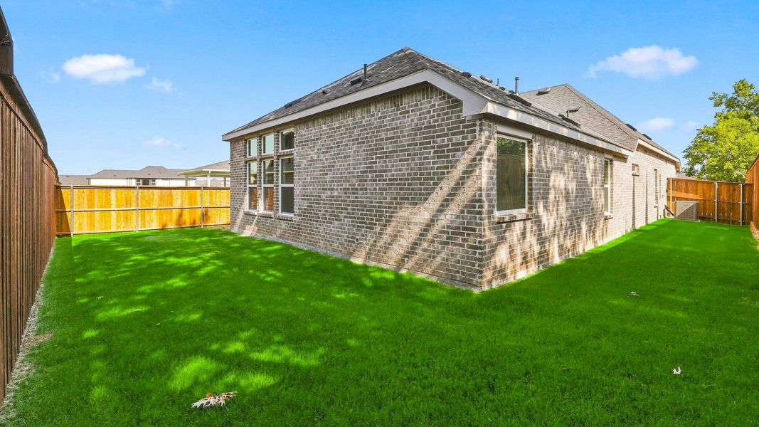 Exterior details and patio area of a home in Taylor Estates, Corinth (Image 28).
