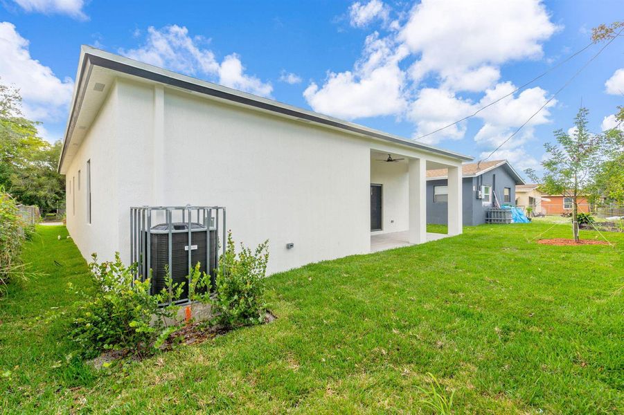 29-web-or-mls-2551NW14th-29