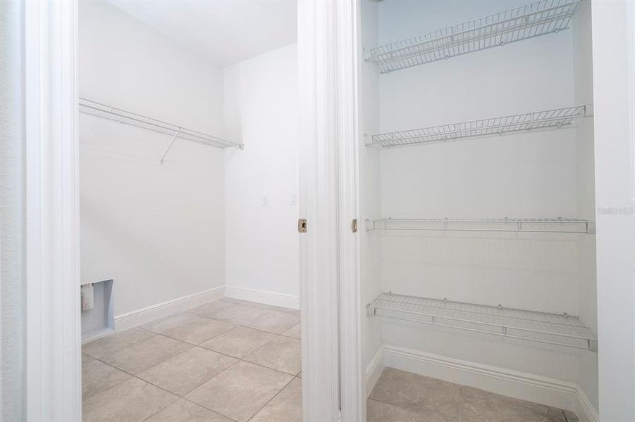 Spacious, unfurnished interior of a new home in , Ocala (Image 25).