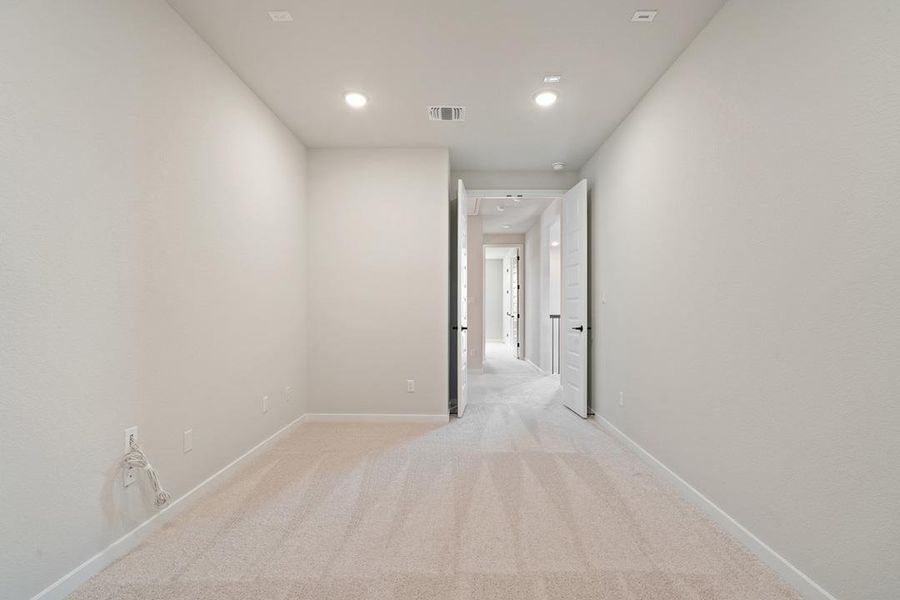 Spacious, unfurnished interior of a new home in Park Collection at Lariat, Liberty Hill (Image 16). Spacious, unfurnished interior of a new home in Park Collection at Lariat, Liberty Hill (Image 16).