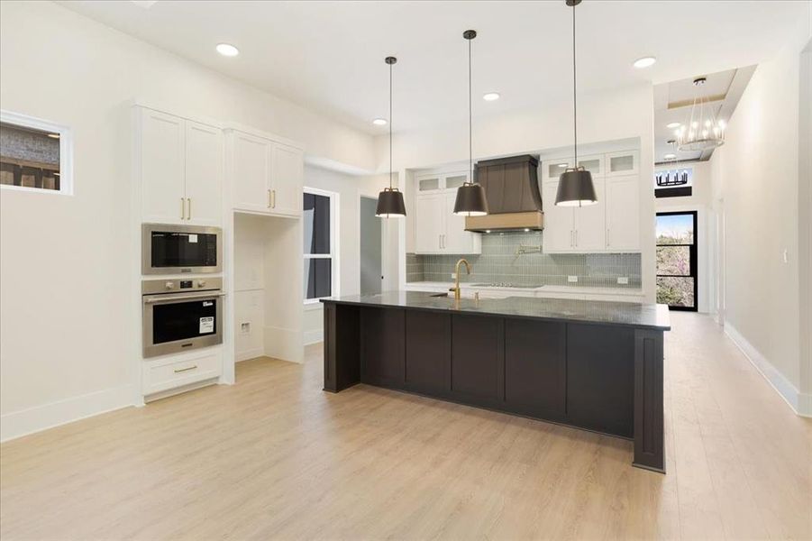 Furnished interior view inside a new home in , Pottsboro (Image 7).