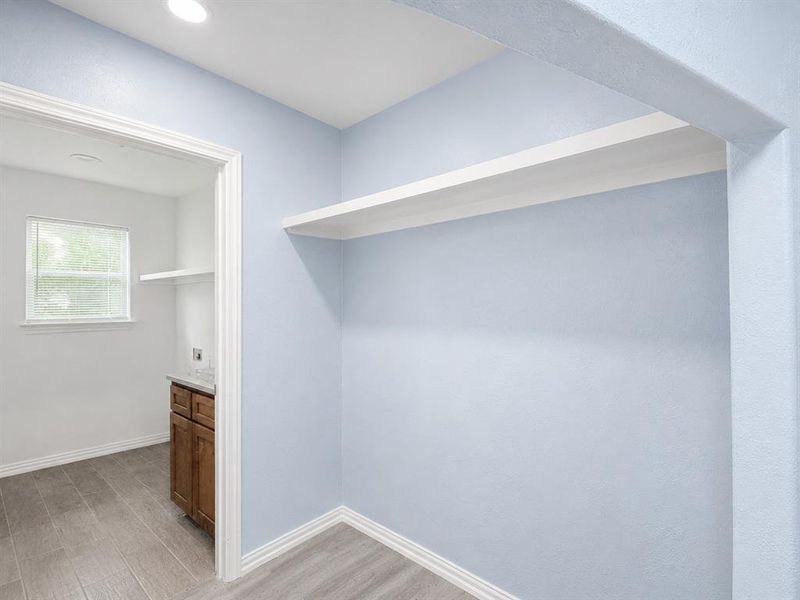 Spacious, unfurnished interior of a new home in , Paris (Image 9).