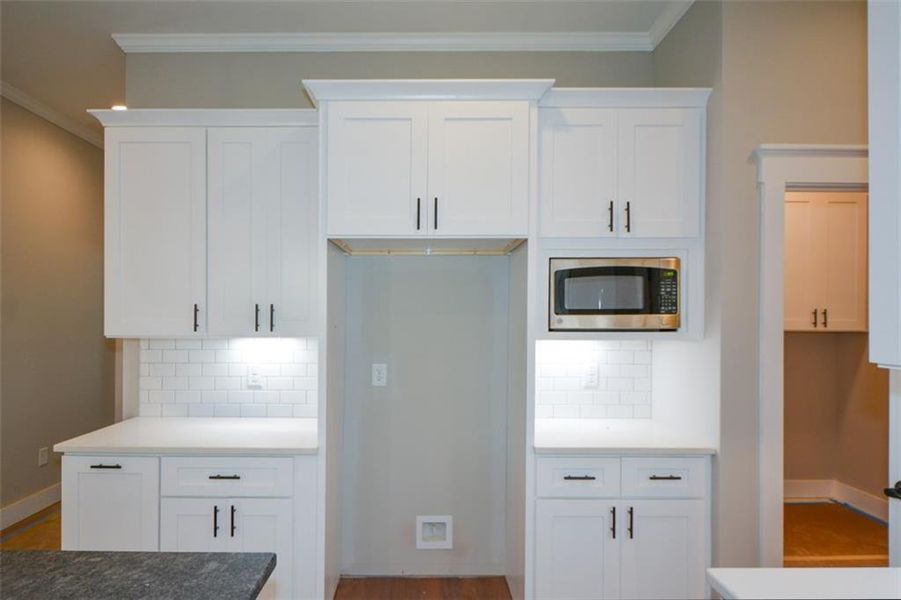 Furnished interior view inside a new home in , Jasper (Image 10).