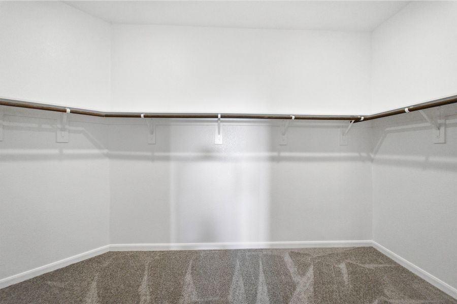 Spacious, unfurnished interior of a new home in Saddlebrook Estates, Waxahachie (Image 25).
