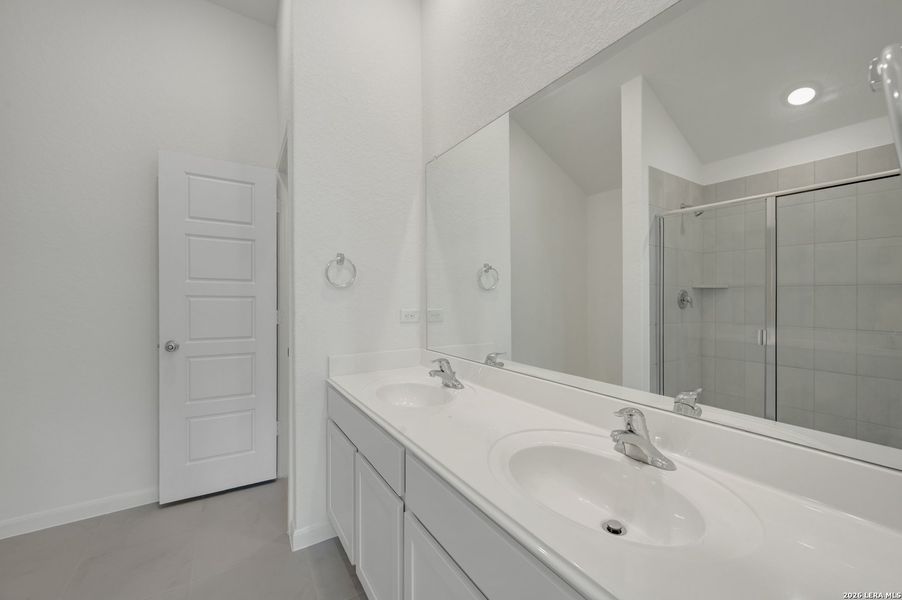 Furnished interior view inside a new home in Meadows at Clear Springs, New Braunfels (Image 9). Furnished interior view inside a new home in Meadows at Clear Springs, New Braunfels (Image 9).