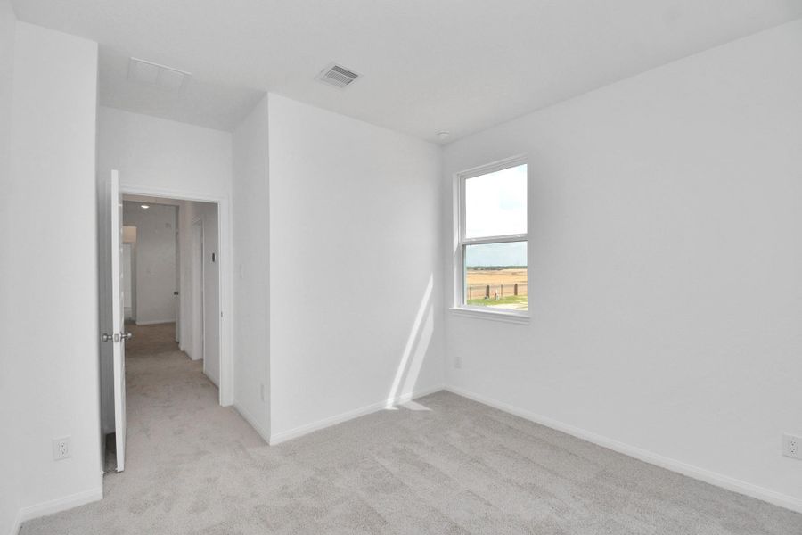 Spacious, unfurnished interior of a new home in Elyson, Katy (Image 38).