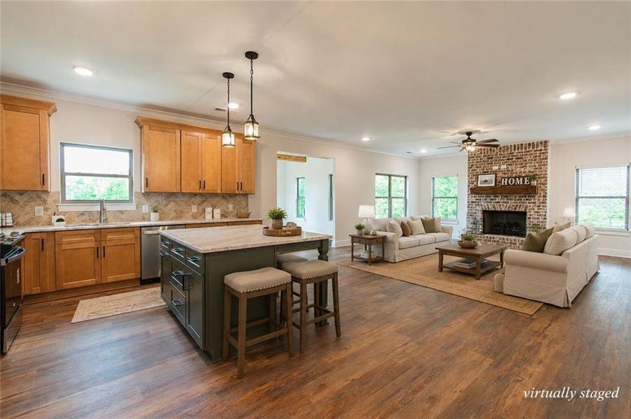 Furnished interior view inside a new home in , Jasper (Image 6).