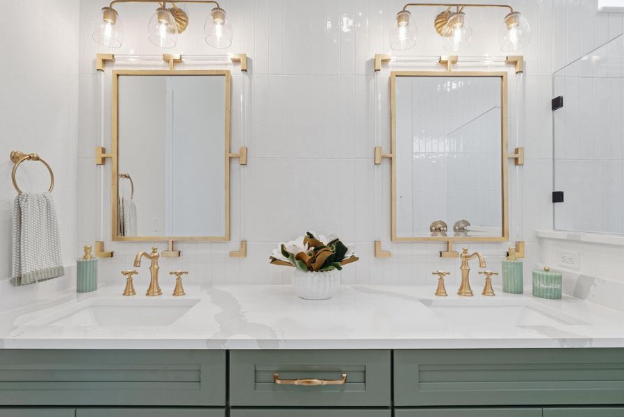 Representative interior finishes for a home built from the Amelia by SeaGate Homes in Beachview Cove, Ormond Beach (Image 21).