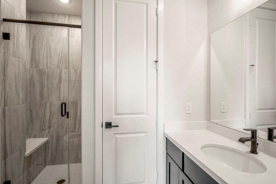 Furnished interior view inside a new home in ARTAVIA 70′ Lots, Conroe (Image 16).