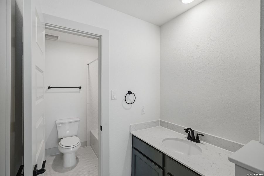 Furnished interior view inside a new home in Buffalo Crossing, Cibolo (Image 7).