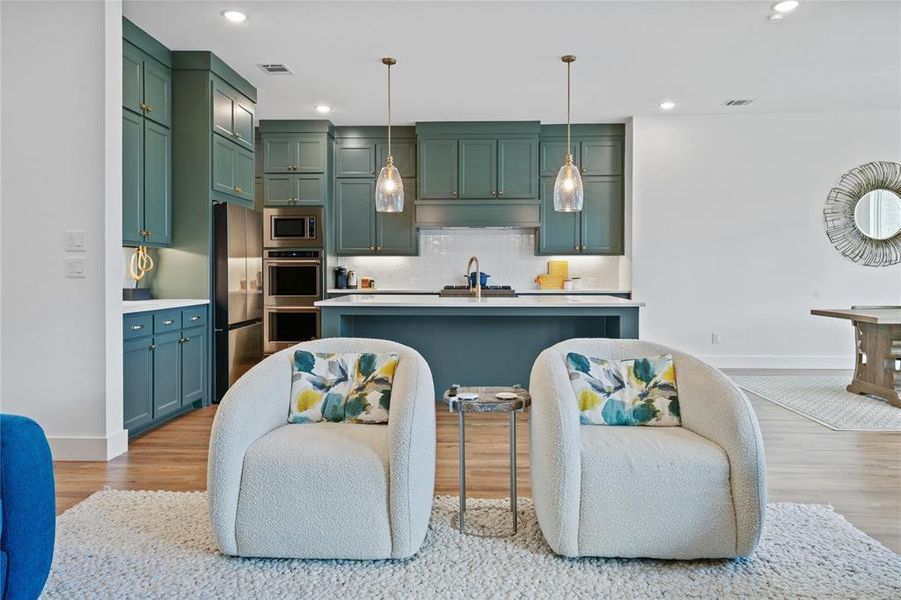 Furnished interior view inside a new home in , Prosper (Image 10).