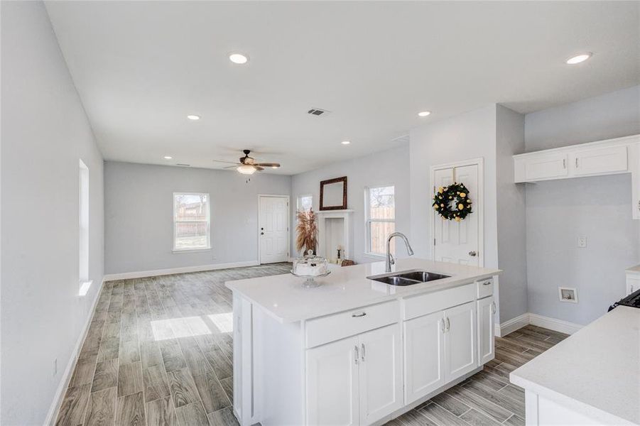 Furnished interior view inside a new home in , Fort Worth (Image 5).