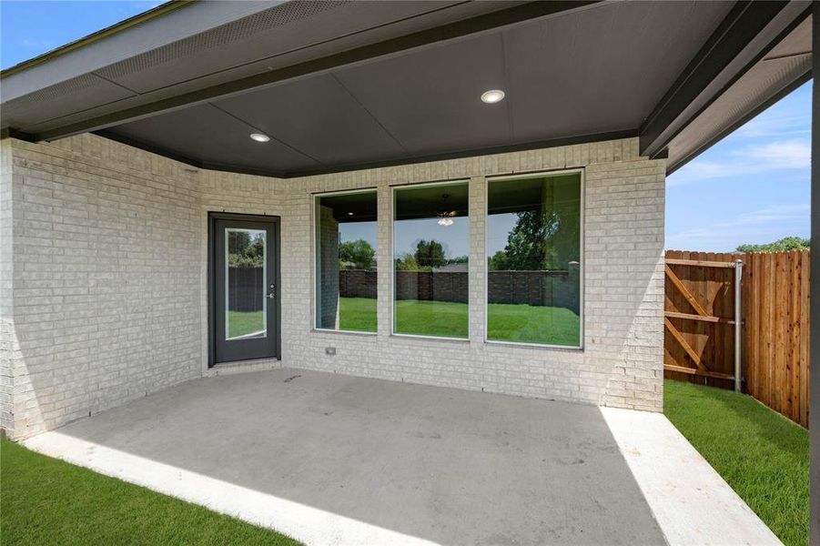 709 Seahawk- Patio-1 709 Seahawk- Patio-1