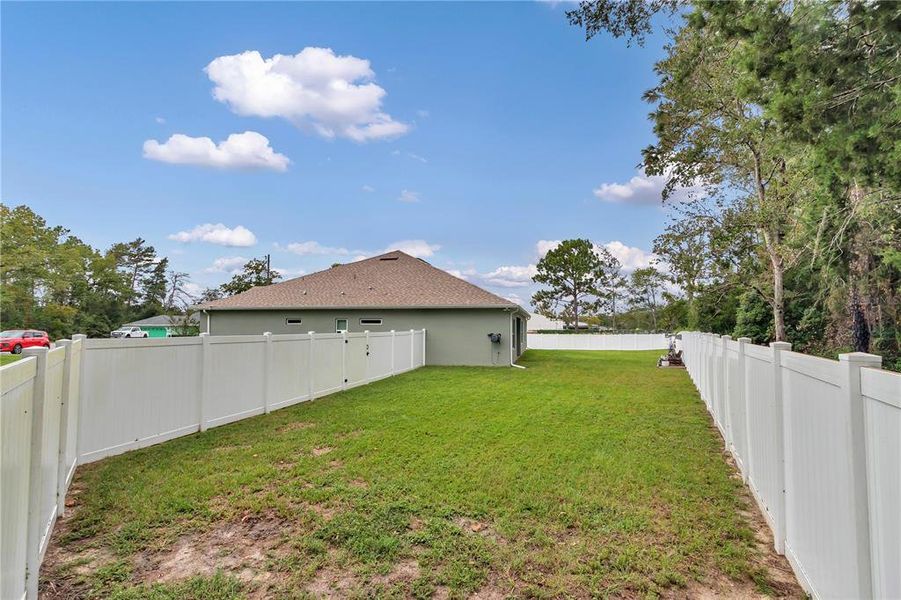 Exterior details and patio area of a home in , Ocala (Image 24). Exterior details and patio area of a home in , Ocala (Image 24).