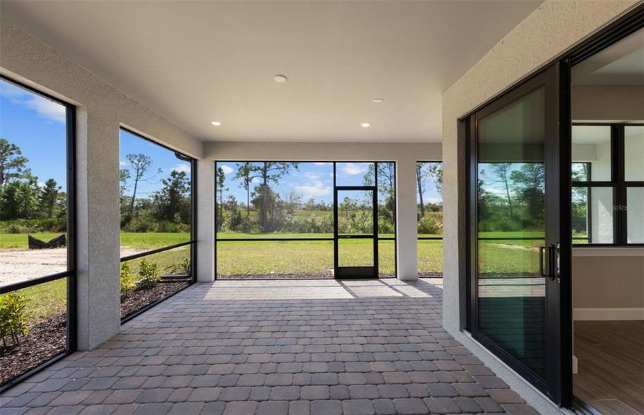 Exterior details and patio area of a home in , North Port (Image 20).