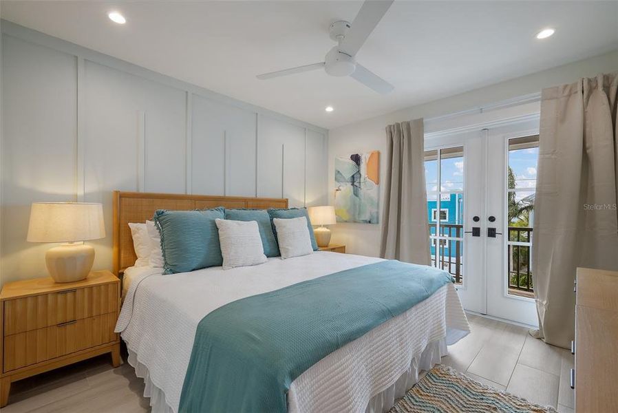 Furnished interior view inside a new home in , Bradenton Beach (Image 39).