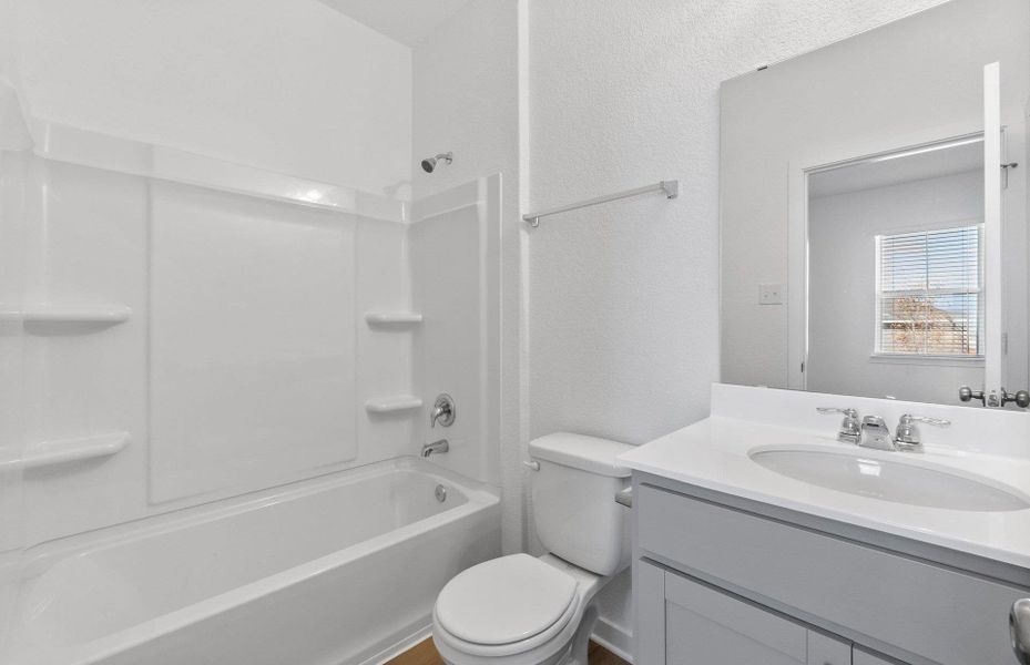 Furnished interior view inside a new home in Skyview, Belton (Image 8).