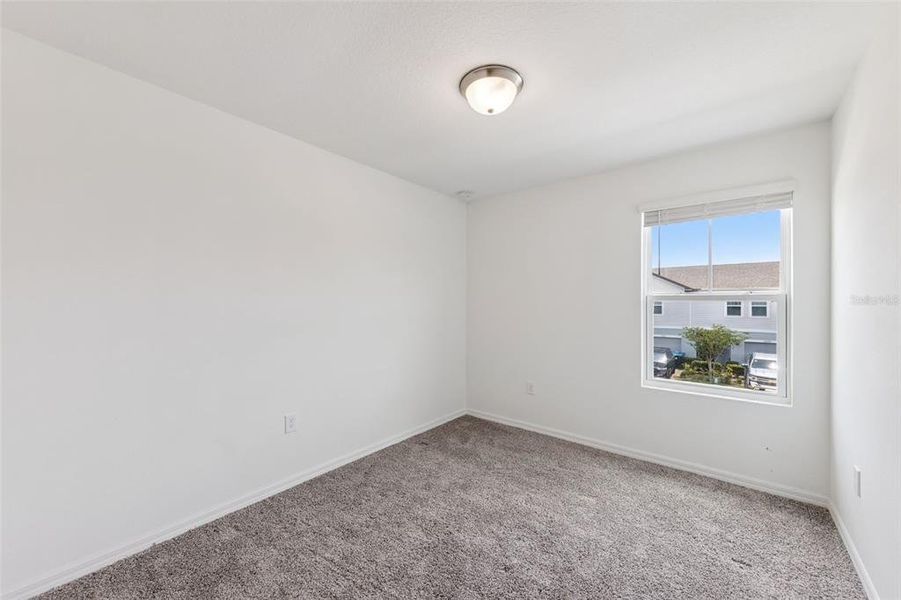 Spacious, unfurnished interior of a new home in , Orlando (Image 26).