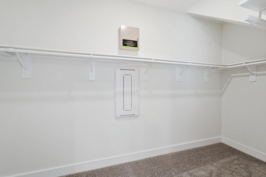 Spacious, unfurnished interior of a new home in Sierra Vista, Rosharon (Image 22).