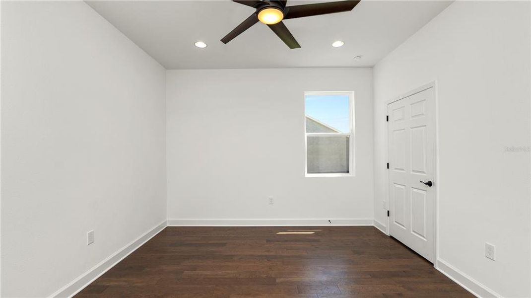 Spacious, unfurnished interior of a new home in , Lakeland (Image 23).