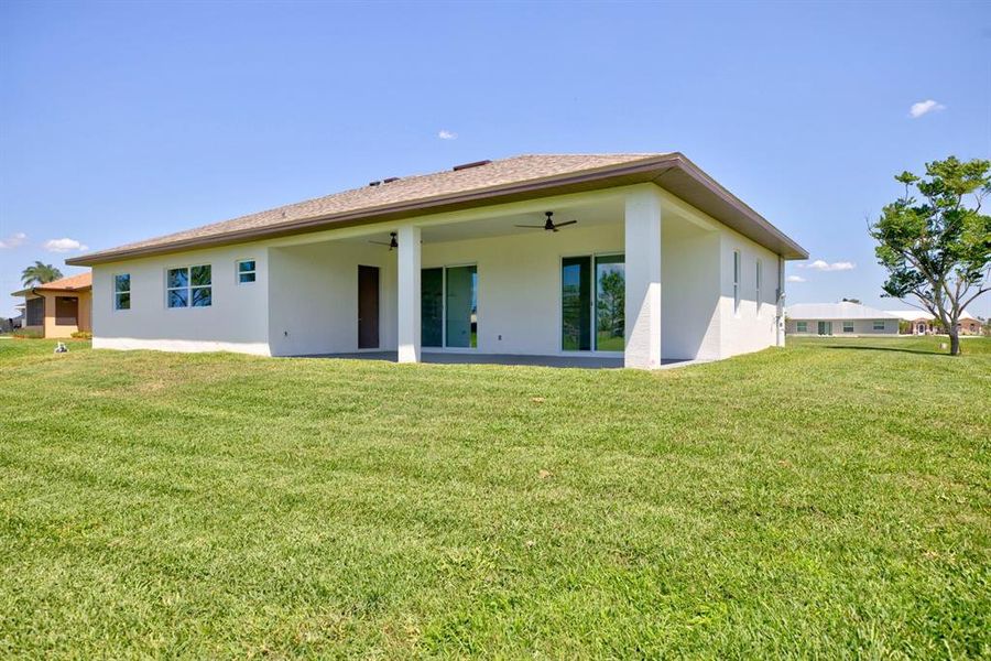 Front exterior of a new home in , Sebring, FL, highlighting curb appeal (Image 20).