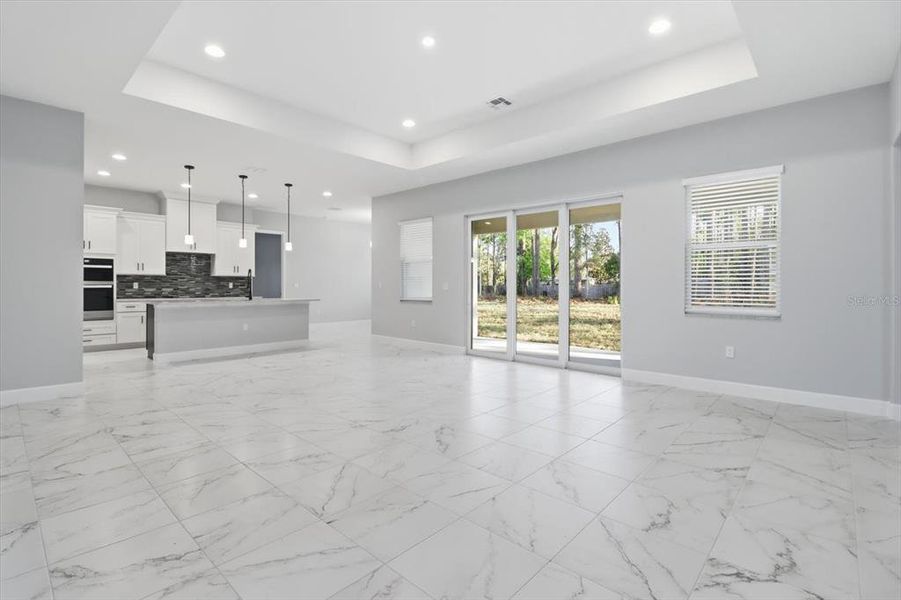 Spacious, unfurnished interior of a new home in , Beverly Hills (Image 31).