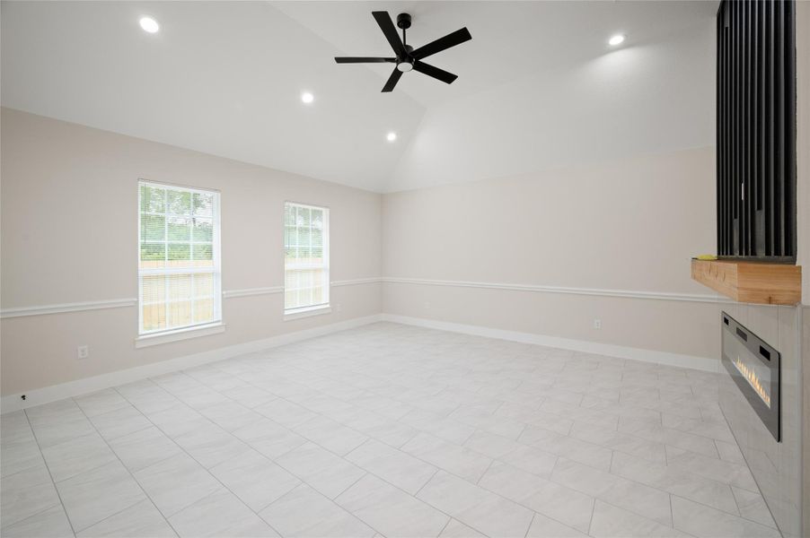 Spacious, unfurnished interior of a new home in , Porter (Image 38).