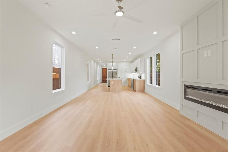 Spacious, unfurnished interior of a new home in , Dallas (Image 18). Spacious, unfurnished interior of a new home in , Dallas (Image 18).