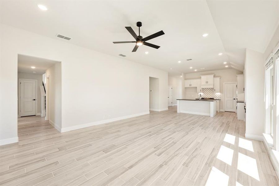 Spacious, unfurnished interior of a new home in Devonshire Classic 50-55, Forney (Image 19). Spacious, unfurnished interior of a new home in Devonshire Classic 50-55, Forney (Image 19).