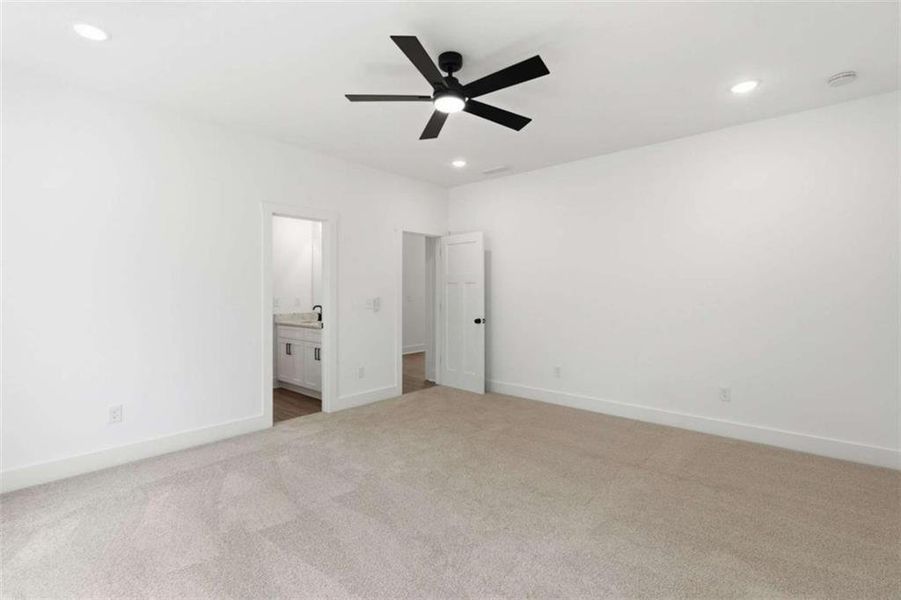 Spacious, unfurnished interior of a new home in , Covington (Image 42). Spacious, unfurnished interior of a new home in , Covington (Image 42).