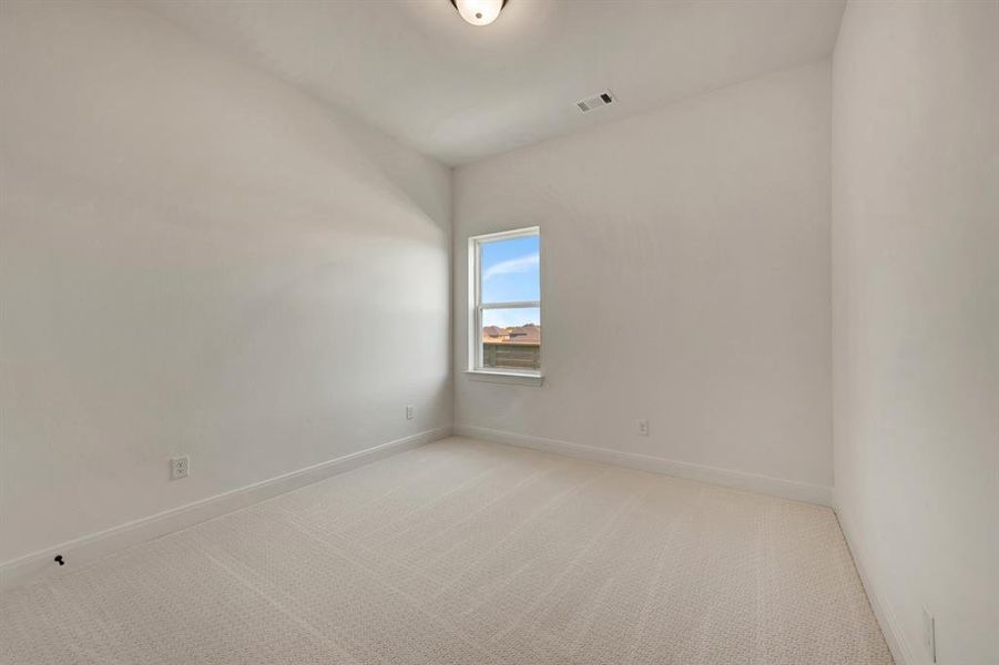 Spacious, unfurnished interior of a new home in Treeline, Justin (Image 24).